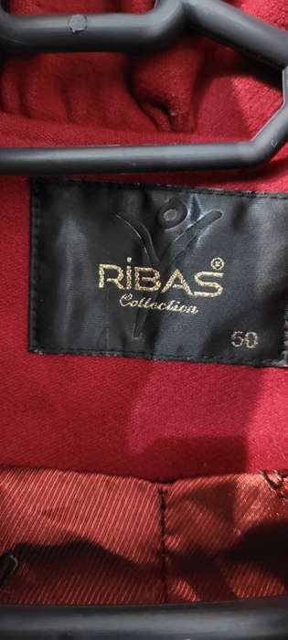 Beautiful long red coat (Size 50)