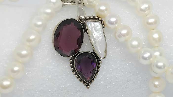 Genuine Pearl Necklace with Pendant - Stunning Large Pearls