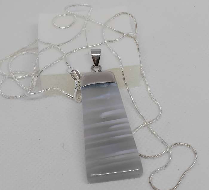 Beautiful Grey Agate Stone Pendant - FREE CHAIN!