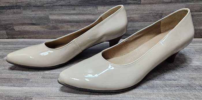 Froggie work heels, size 7, very lightly worn