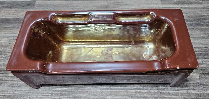Enameled cast iron item - not sure what it is