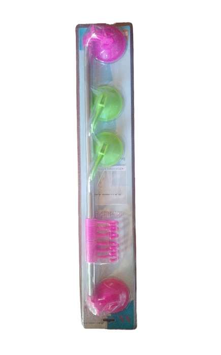 Quality 6 Hook No Drilling Suction Attachable Wall Rail with 2 Extra Suction Hooks