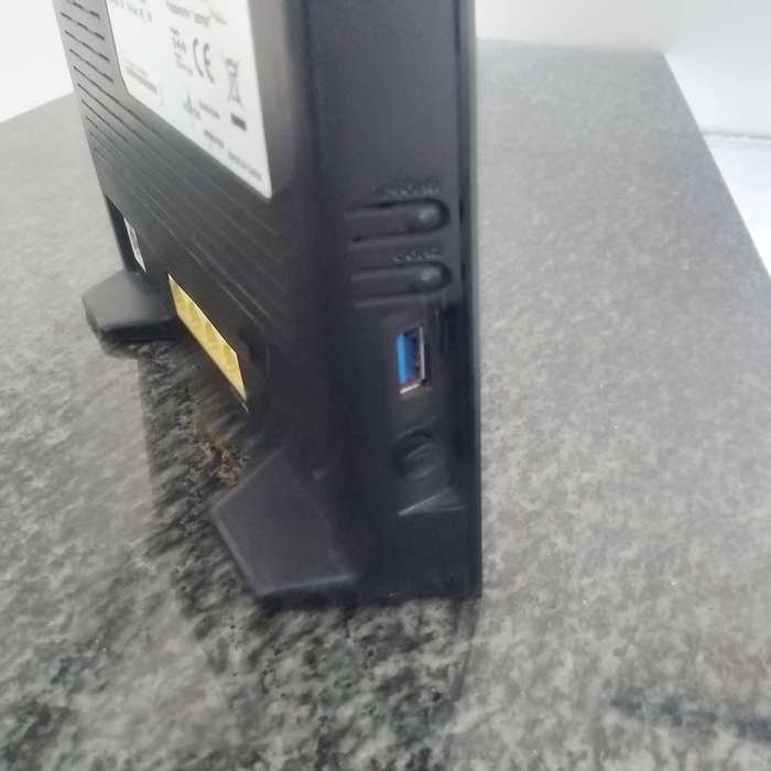 DLINK DSL-2877AL Dual-Band 2.4GHz/5GHz 4-Port Wireless Router with USB