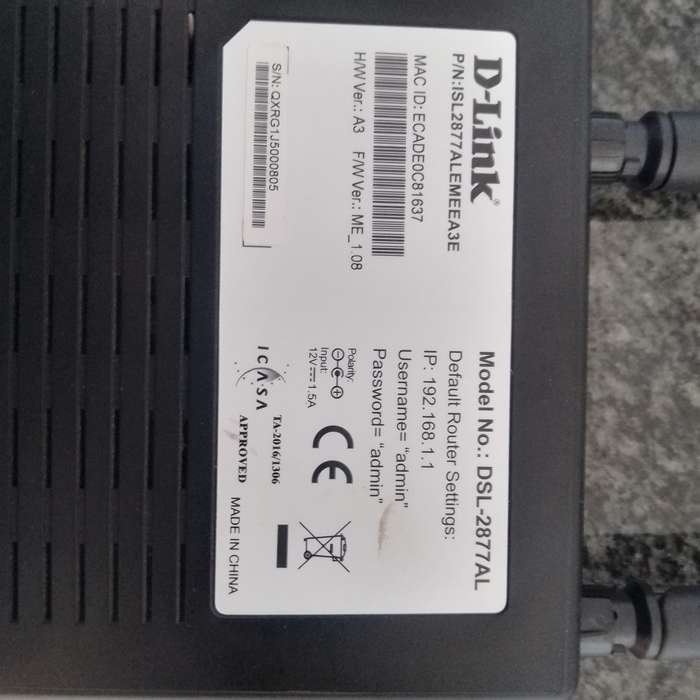 DLINK DSL-2877AL Dual-Band 2.4GHz/5GHz 4-Port Wireless Router with USB