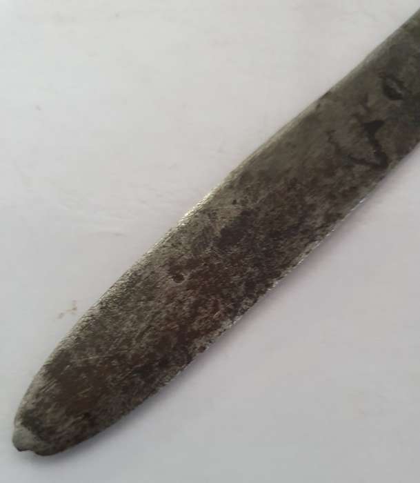 120 + year old hand forged dagger. 20 cm long.