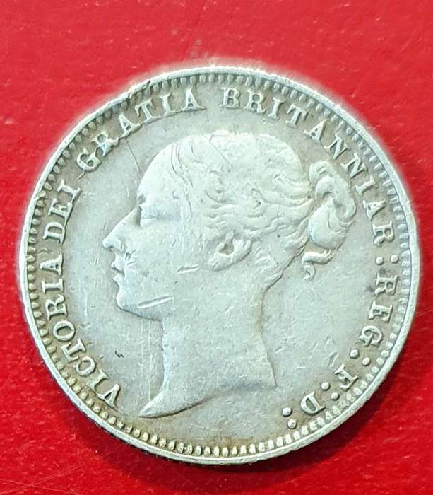 1877  6 Pence - Victoria 1st portrait, 2nd type. Silver (.925)  2.83 g