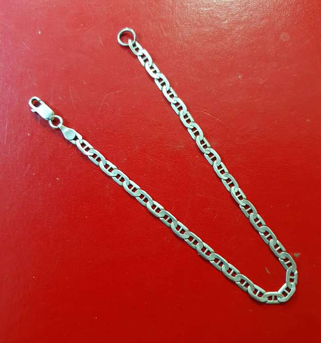 STERLING SILVER ARM CHAIN.