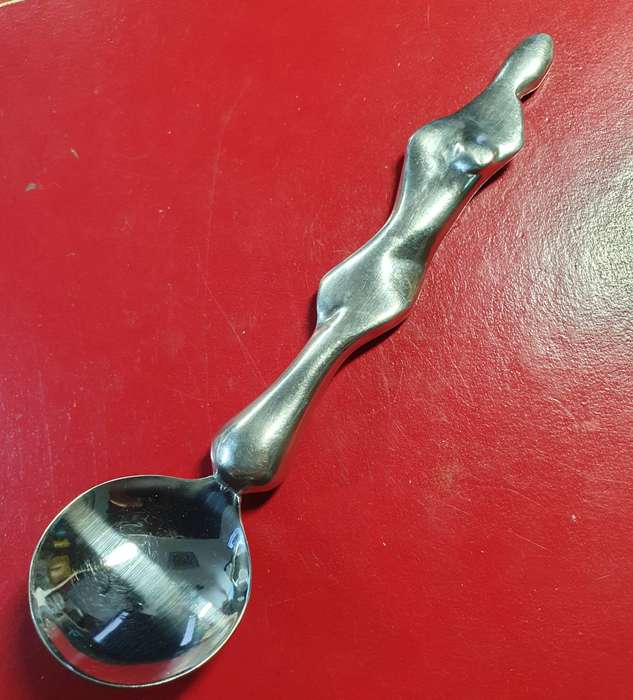 HANNEKE BRAND PEWTER SPOON. FINE DETAIL  !!