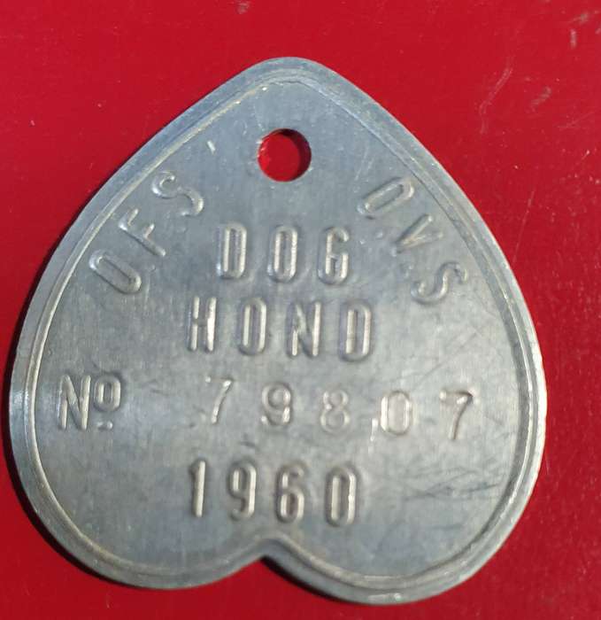 12 X VINTAGE DOG LICENCES . FROM 1958 0NWARDS.