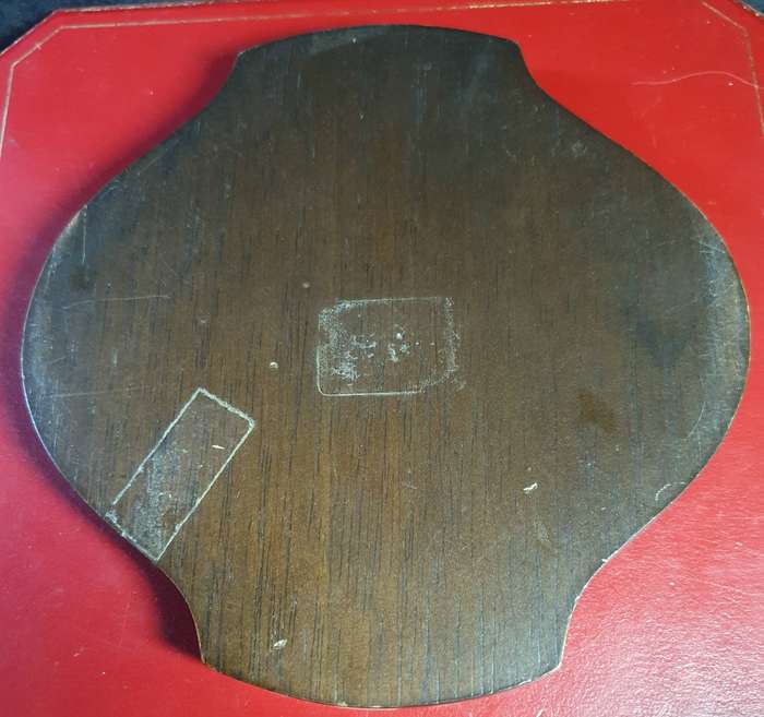 VINTAGE BRASS FLYING AMERICAN BALD EAGLE PLAQUE.