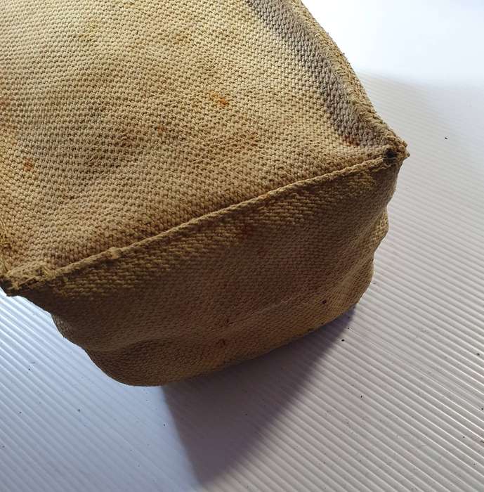 WW11  PATERN 37 BRITISH BIG BREN AMMO POUCH.