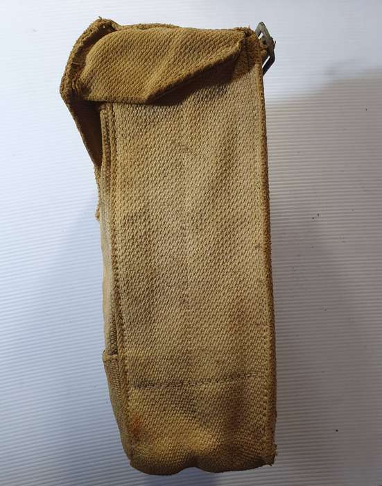 WW11  PATERN 37 BRITISH BIG BREN AMMO POUCH.