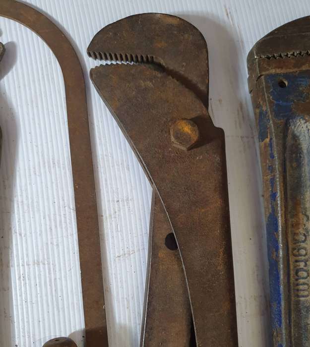 11 X ANTIQUE TO VINTAGE TOOLS. STUNNING MAKERS MARKS. INCL. 18 INCH MONKEY W. ONE BID FOR ALL. LOT B