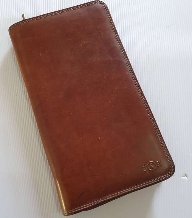ORIGINAL Jekyll & Hide Oxford Travel Wallet Brown . AS NEW. NEVER BEEN USED.