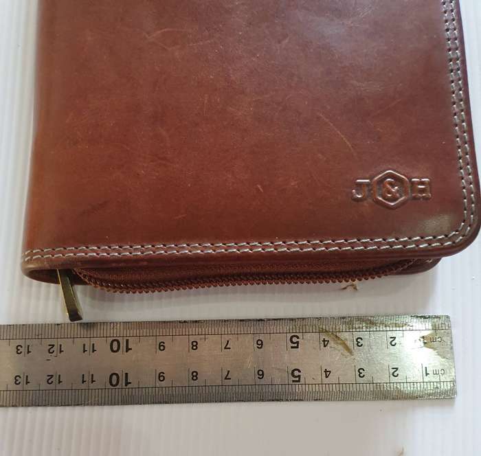 ORIGINAL Jekyll & Hide Oxford Travel Wallet Brown . AS NEW. NEVER BEEN USED.