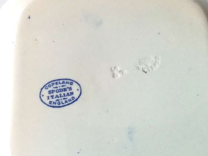 Copeland Spodes   'Italian'    Square    Bowl