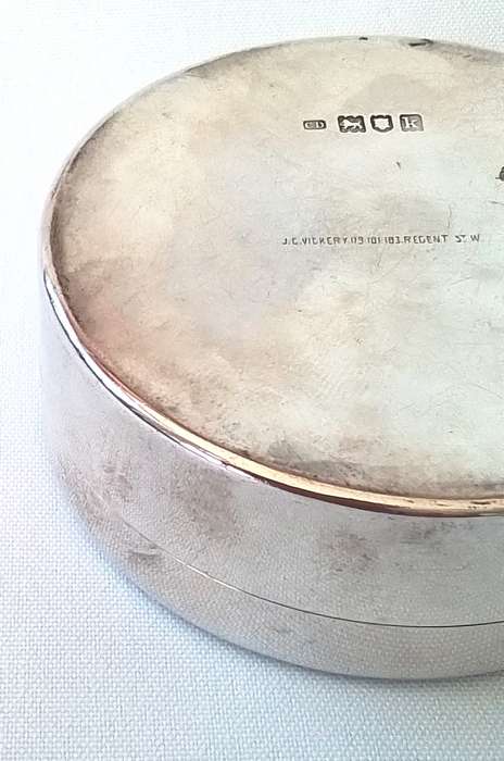 London 1905  Bowl with Lid