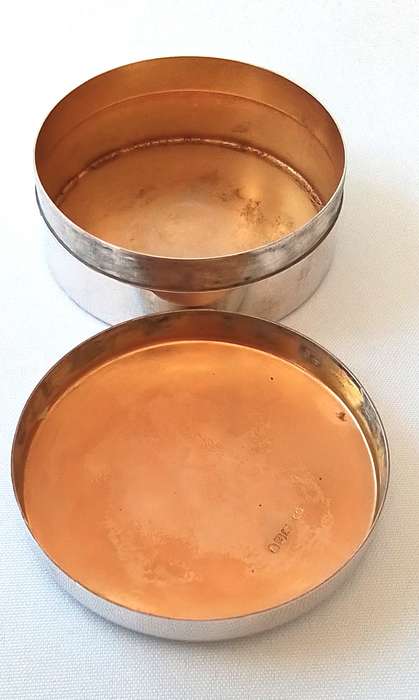 London 1905  Bowl with Lid