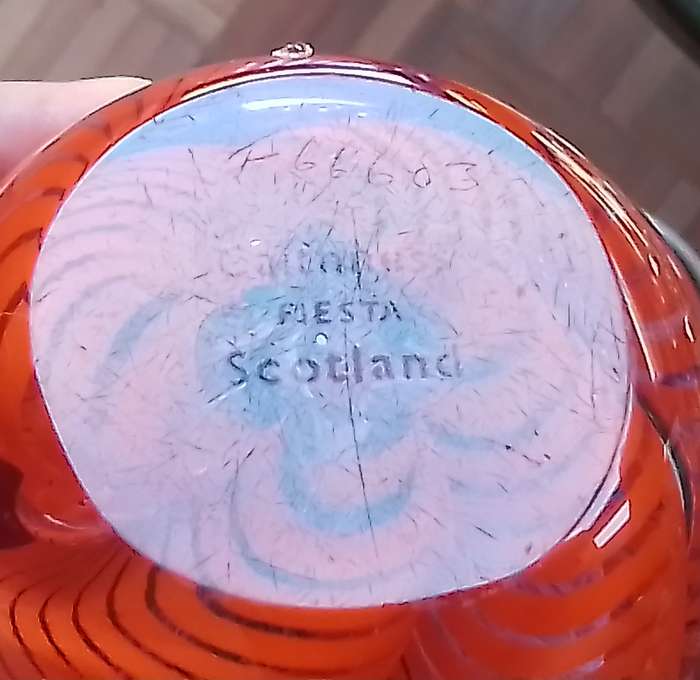 Caithness    ``FIESTA``    Paperweight
