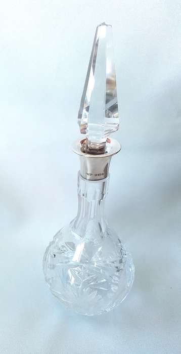 Birmingham 1932  Silver Collar Crystal Decanter
