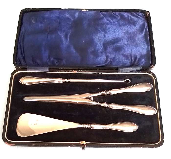 Silver Handled - CASED  SET