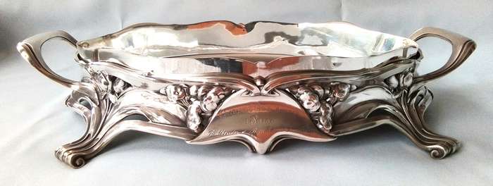 '800'  Silver  -  Art  Nouveau   -  Oval Footed  Relief  Dish with Plated Liner