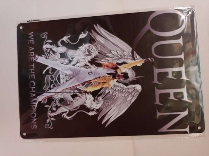 Queen Tin Metal Sign