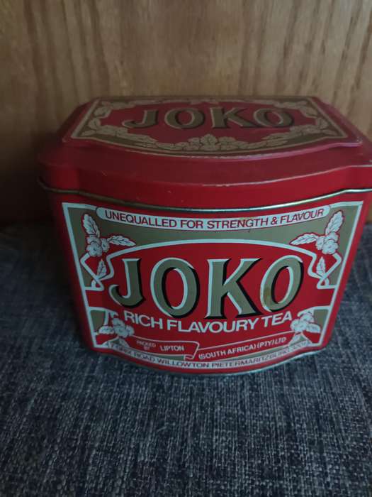 Vintage Joko Bilingual Tin - Made in England
