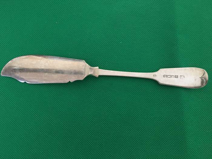 VICTORIAN SILVER  - FISH KNIFE