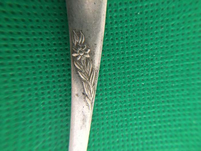 VINTAGE ANGORA SILVER PLATED 4 CAKE FORKS
