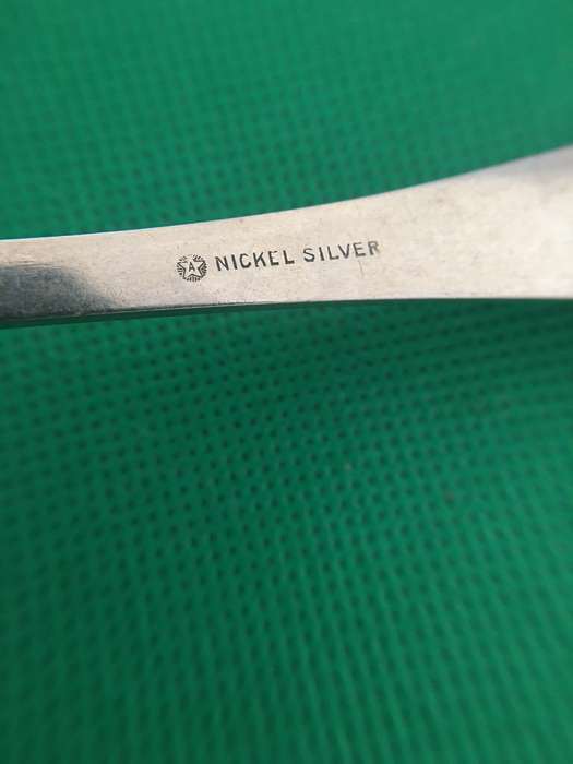 VINTAGE TO ANTIQUE NICKEL SILVER FISH KNIFE