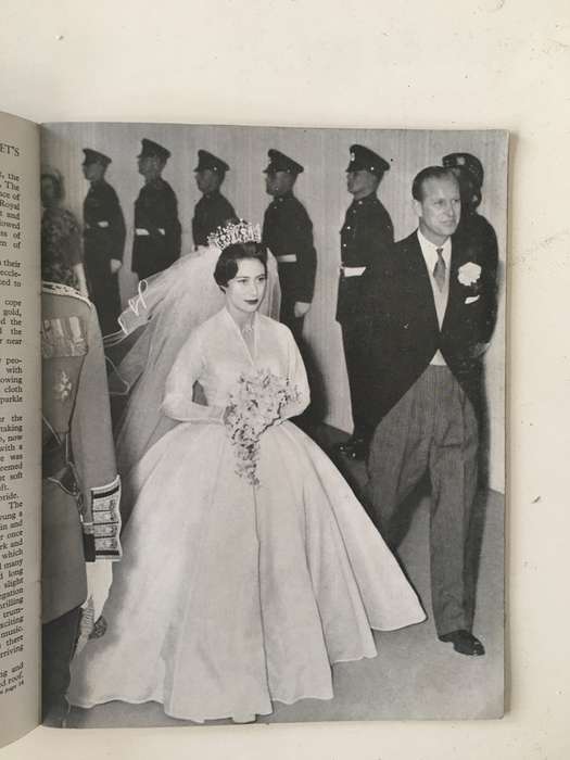 VINTAGE PRINCESS MARGARET'S WEDDING DAY PICTORIAL MEMENTO - 1960