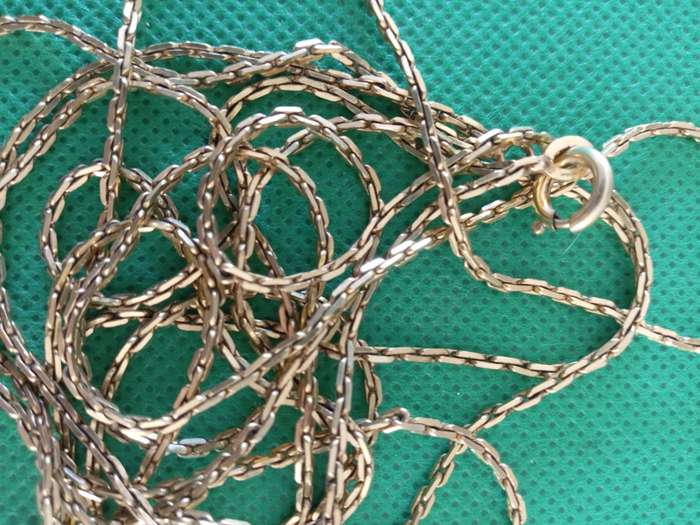 LOVELY VINTAGE ROLLED GOLD CHAIN NECKLACE