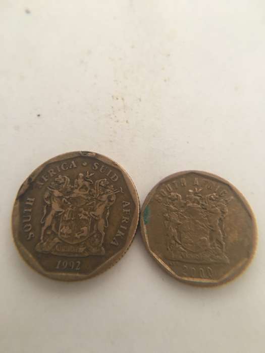 SOUTH AFRICA LOT OF TWO COINS  20c and 10c   (7) BOTH CRESTED