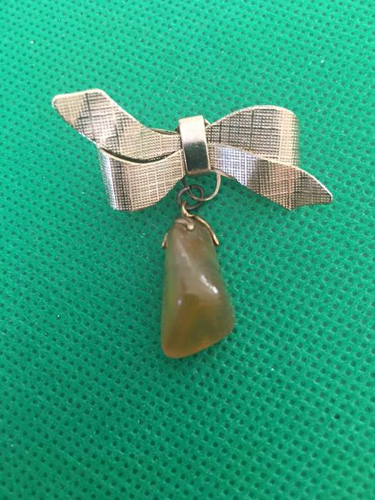 VINTAGE  BROOCH WITH SEMI PRECIOUS STONE