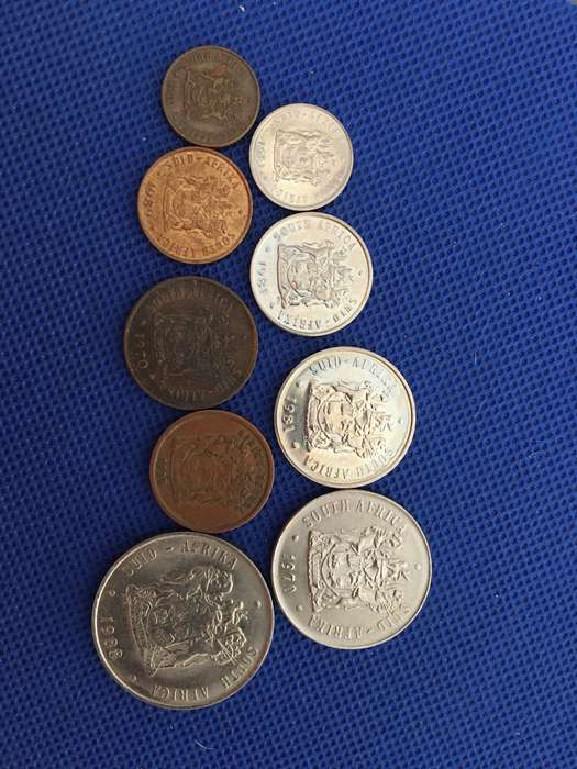 SOUTH AFRICA LOT OF CRESTED COINS NOTE BLUE LUSTER ON SOME  9 COINS  (A13)