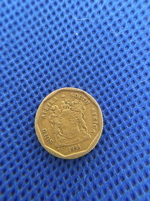 SOUTH AFRICA LOT OF 6 COINS -  (A3)  LOT OF 6 COINS R2  R1  50c 20c 10c 5c all crested coins
