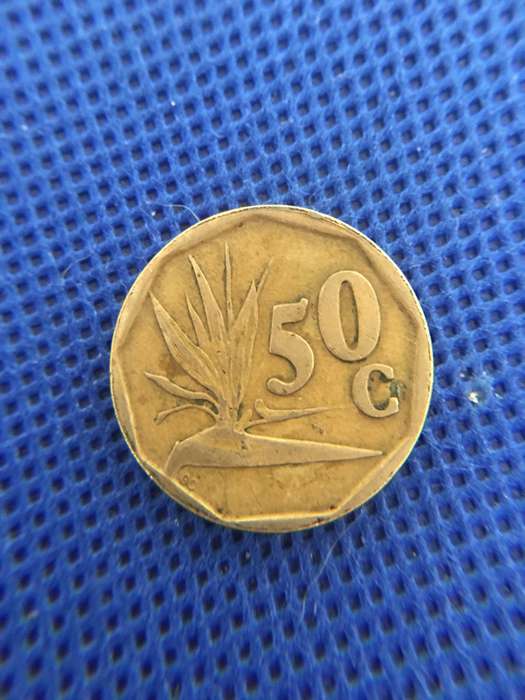 SOUTH AFRICA  LOT OF 7 COINS - (A1)  R5 R2  R1  50c 20c 10c 5c