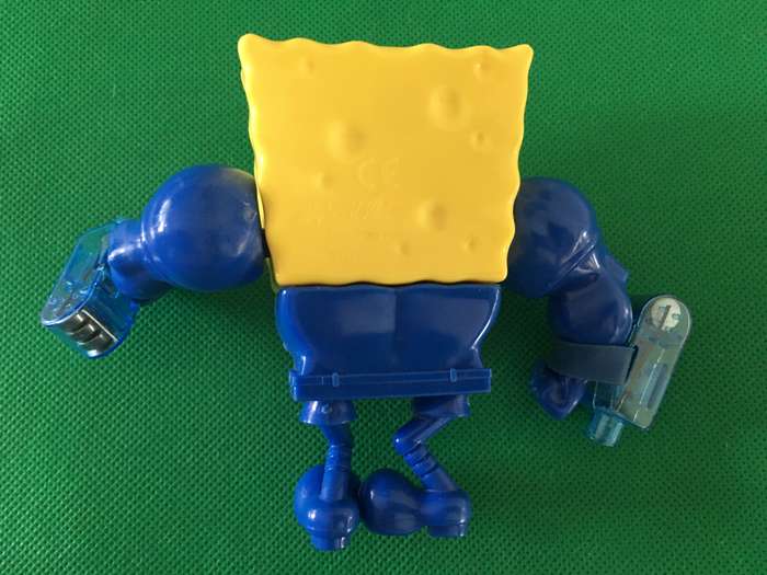 SPONGE BOB SQUARE PANTS - ACTION FIGURE FROM THE SPONG BOB MOVIE - SPONGE  OUT OF WATER