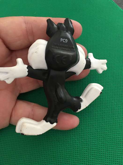 LOONEY TOONS - SYLVESTER  PVC FIGURE