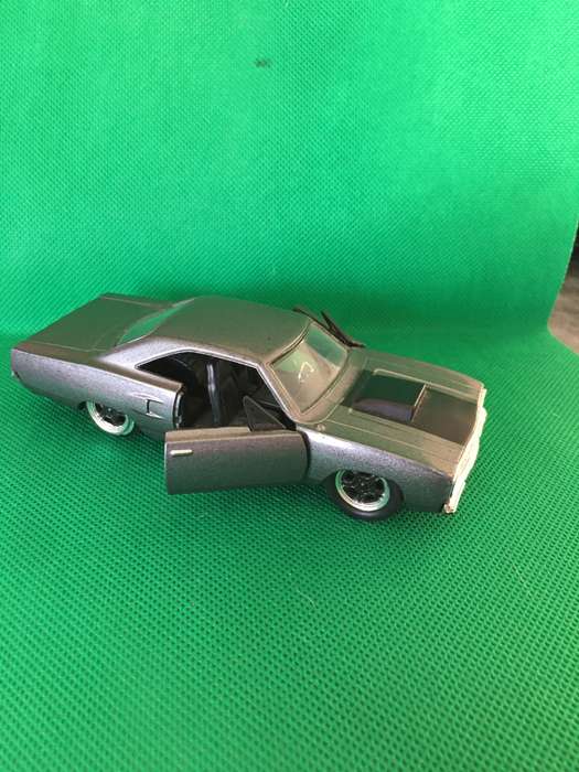 LOVELY / DOM`S 1970 DODGE CHARGER R/T - FAST & FURIOUS MOVIE REPLICA - GREY