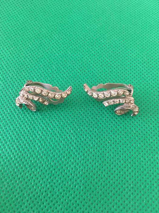 VINTAGE EARRINGS WITH STONES