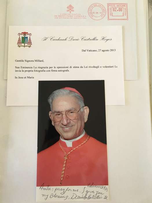 AUTOGRAPHED / SIGNED - CARDINAL - DARIO CASTRILLION HOYOS AND VATICAN CARD