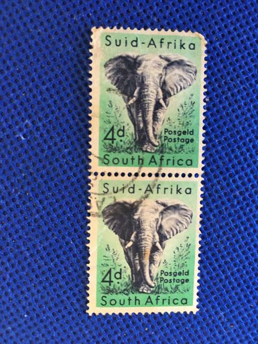 SOUTH AFRICA USED PAIR OF 4D ELEPHANT STAMPS