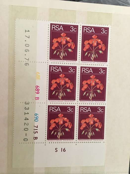 SOUTH AFRICA 3c FLOWER MINT BLOCK OF STAMPS