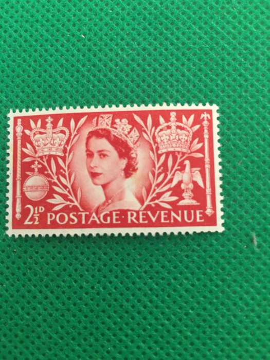 GREAT BRITAIN MINT SET OF STAMPS