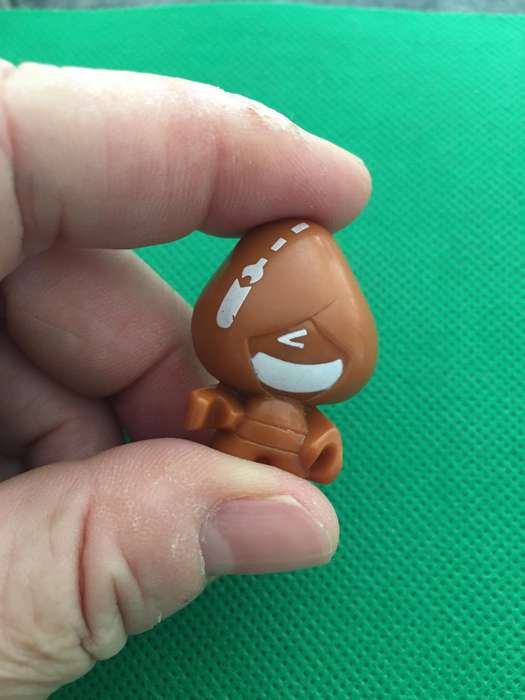 GOGO'S CRAZY BONE MINIATURE COLLECTIBLES - SMALL FIGURE