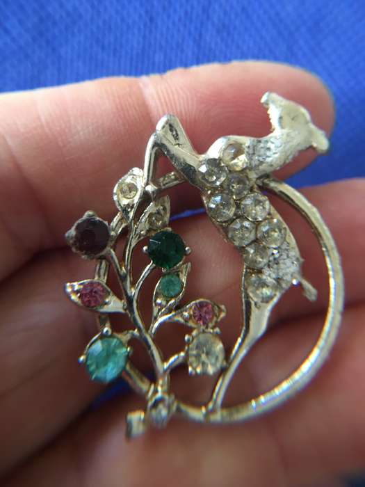 VINTAGE BROOCH CLASP MISSING