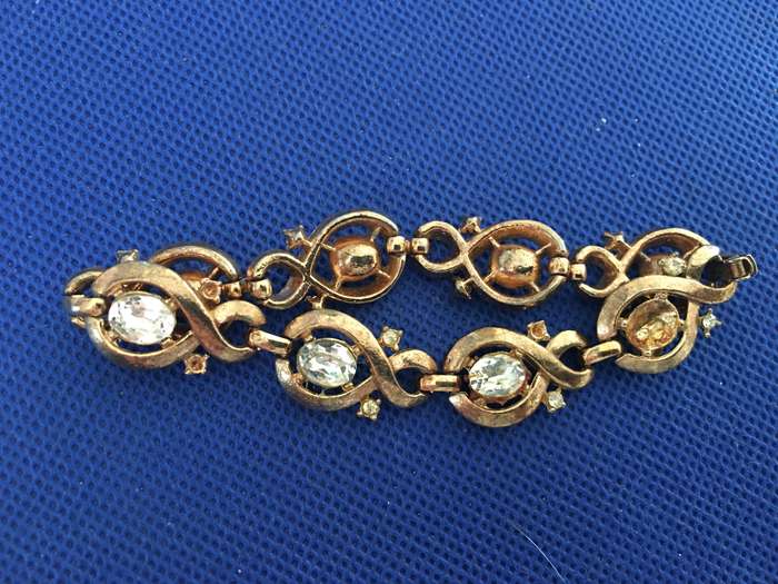 VINTAGE BRACELET  - TRIFARI  WITH STONES 2 MISSING