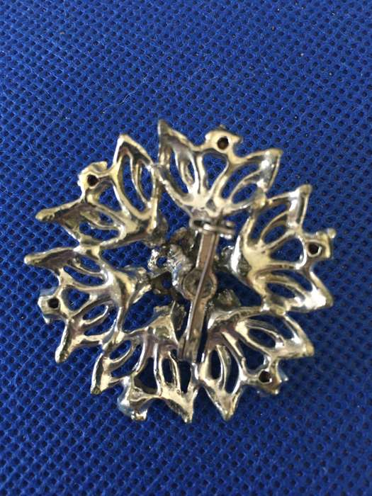 LOVELY VINTAGE BROOCH